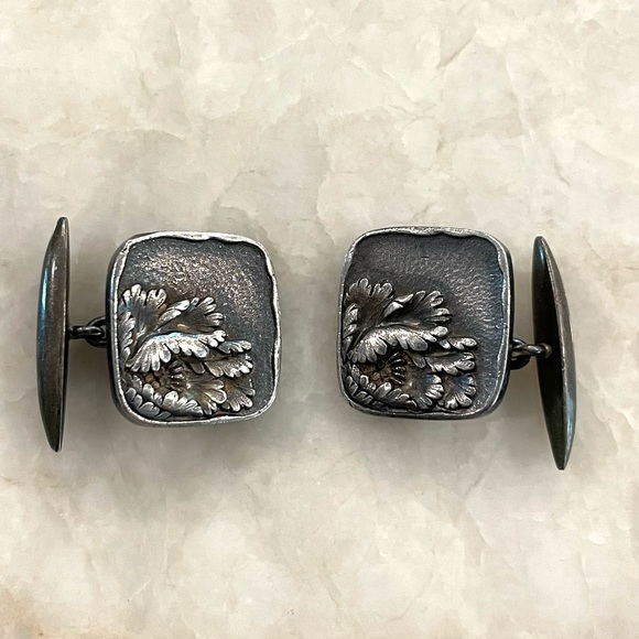 Pair of silver antique cuff links -Meiji